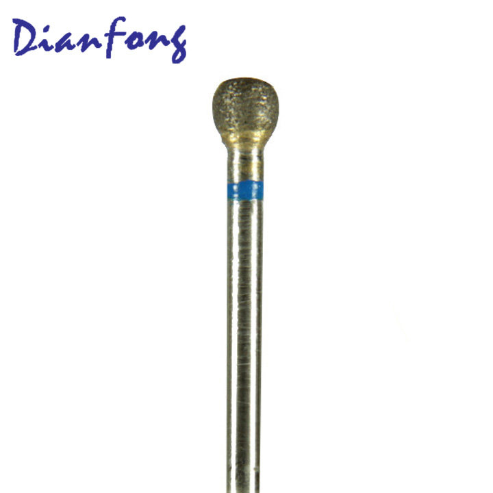 D037