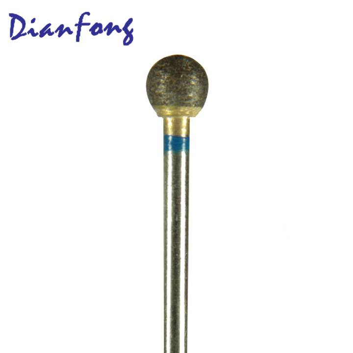 D050